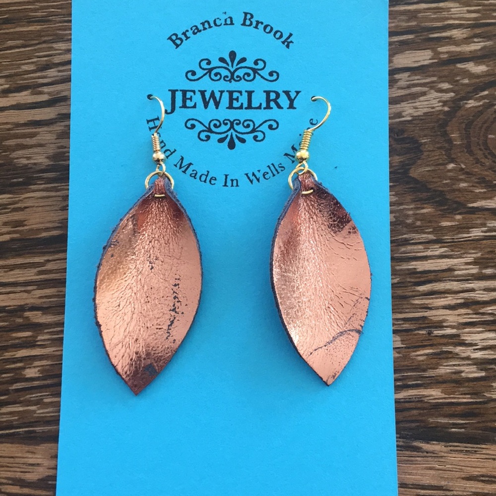 Leather earrings